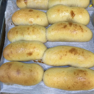 Sourdough Hotdog Buns (8ct)