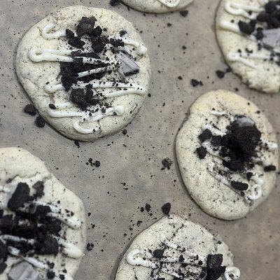 Cookies & Cream Dozen