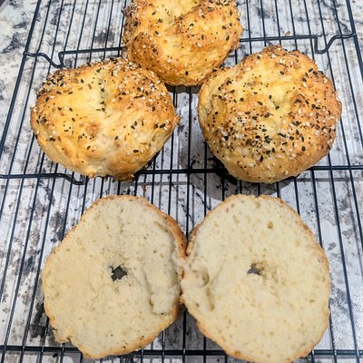 Greek Yogurt Everything Seasoning Bagels
