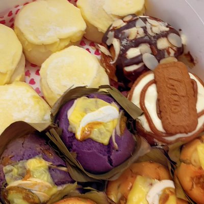 12 pcs Create Your Own Box - Mixed Pastries