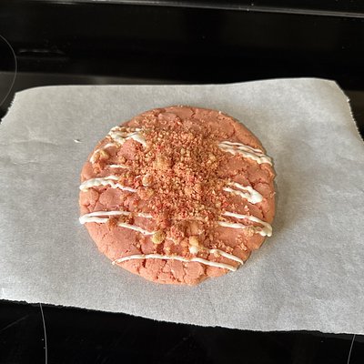 Strawberry Crunch Cookies