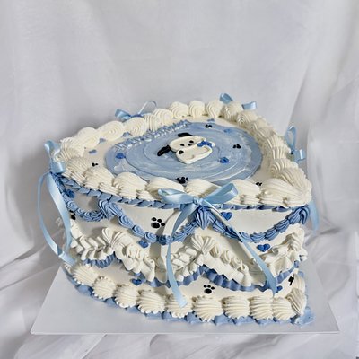 Vintage 10” Cake (30+servings) 
