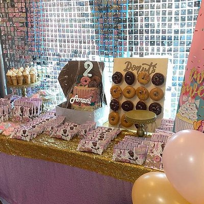 FULL TREAT TABLE ( 10 Dozen custom Treats ) 