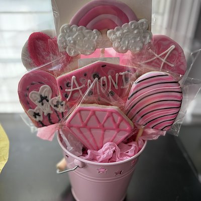 Cookie Bouquet w/ Basket 