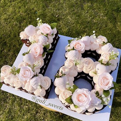 Number/Letter Cake 25-30 Servings