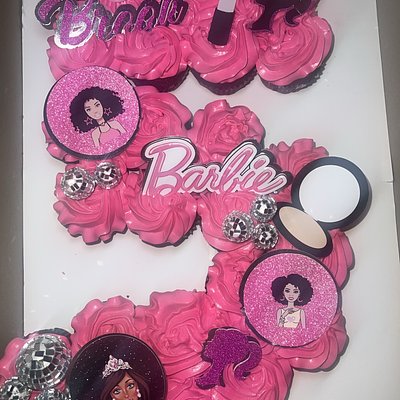 Number Cupcake Cake