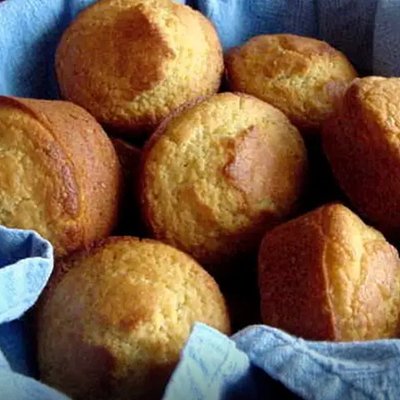 Buttermilk Cornbread Muffins (4)