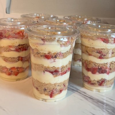 Large Strawberry Cheesecake Cup