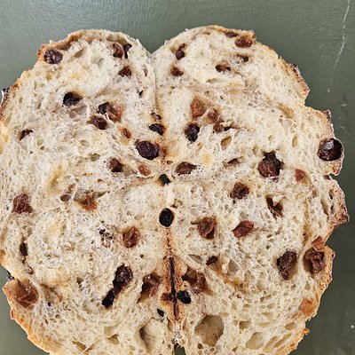 Cinnamon Raisin Swirl Sourdough 