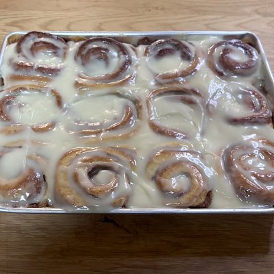 Regular Dozen Cinnamon Rolls 