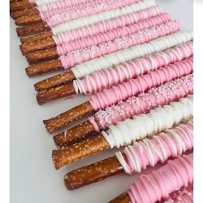 12 Chocolate Covered Pretzel Sticks With Drizzle And Glitter 