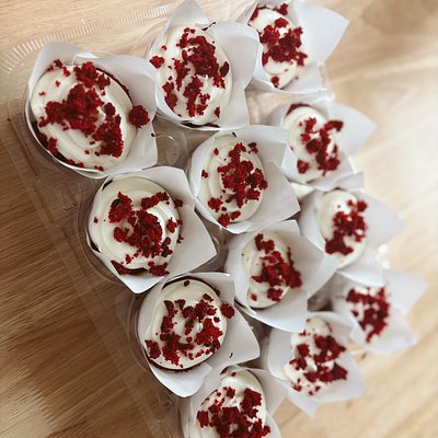 Speciality cupcake dozen 