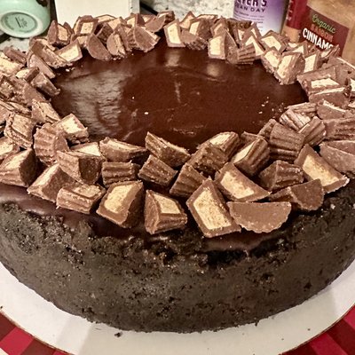 Peanut Butter Cheesecake 10-12 Servings 