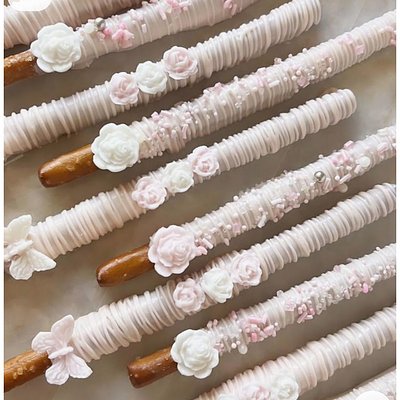 Chocolate Covered Pretzel Rods 