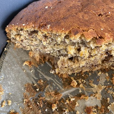 Banana Carrot Cake Small Round Tray