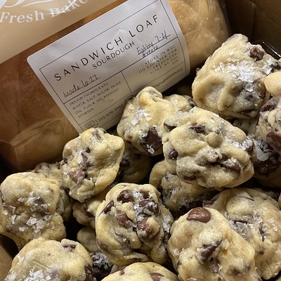 Mini Chocolate Chip Cookies With Flaked Sea Salt 