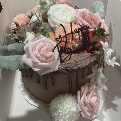 Custom Cake 8 Inch 3 Layers 