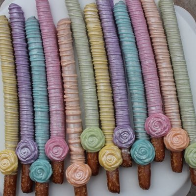 Chocolate Covered Pretzel Rods 