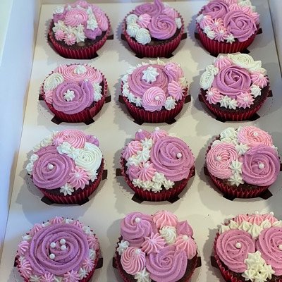 Basic Cupcakes (one Flavor) By The Dozen