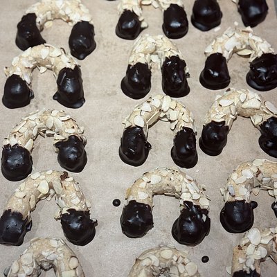 Chocolate Dipped Almond Horns 