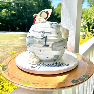 Carved Smash Cakes