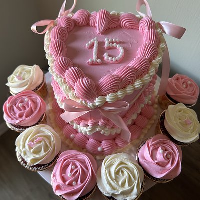 Heart Cake And Cupcakes 