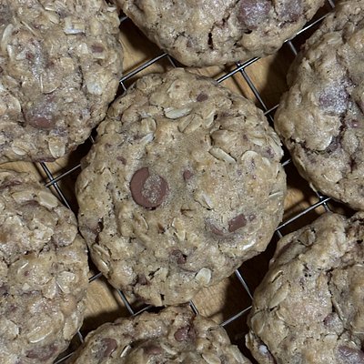 Oatmeal Toffee Chocolate Chip Cookies