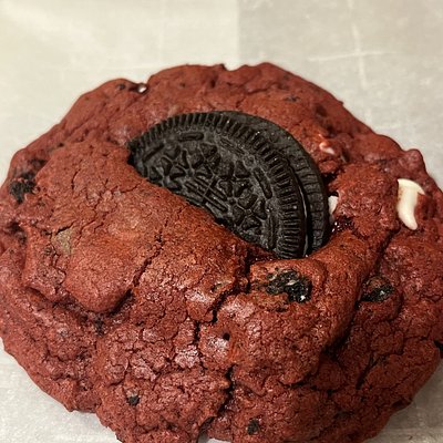 Red Velvet Oreo Cookie (Doz)