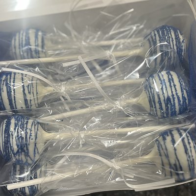 Custom Cake Balls
