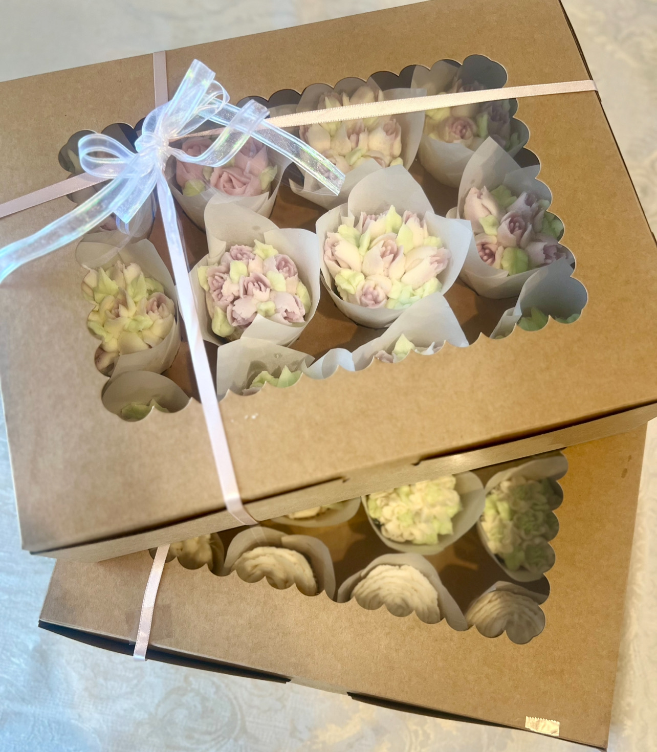 Gourmet Floral Cupcakes | Tulips |Roses | Assorted Flowers (12 Count)
