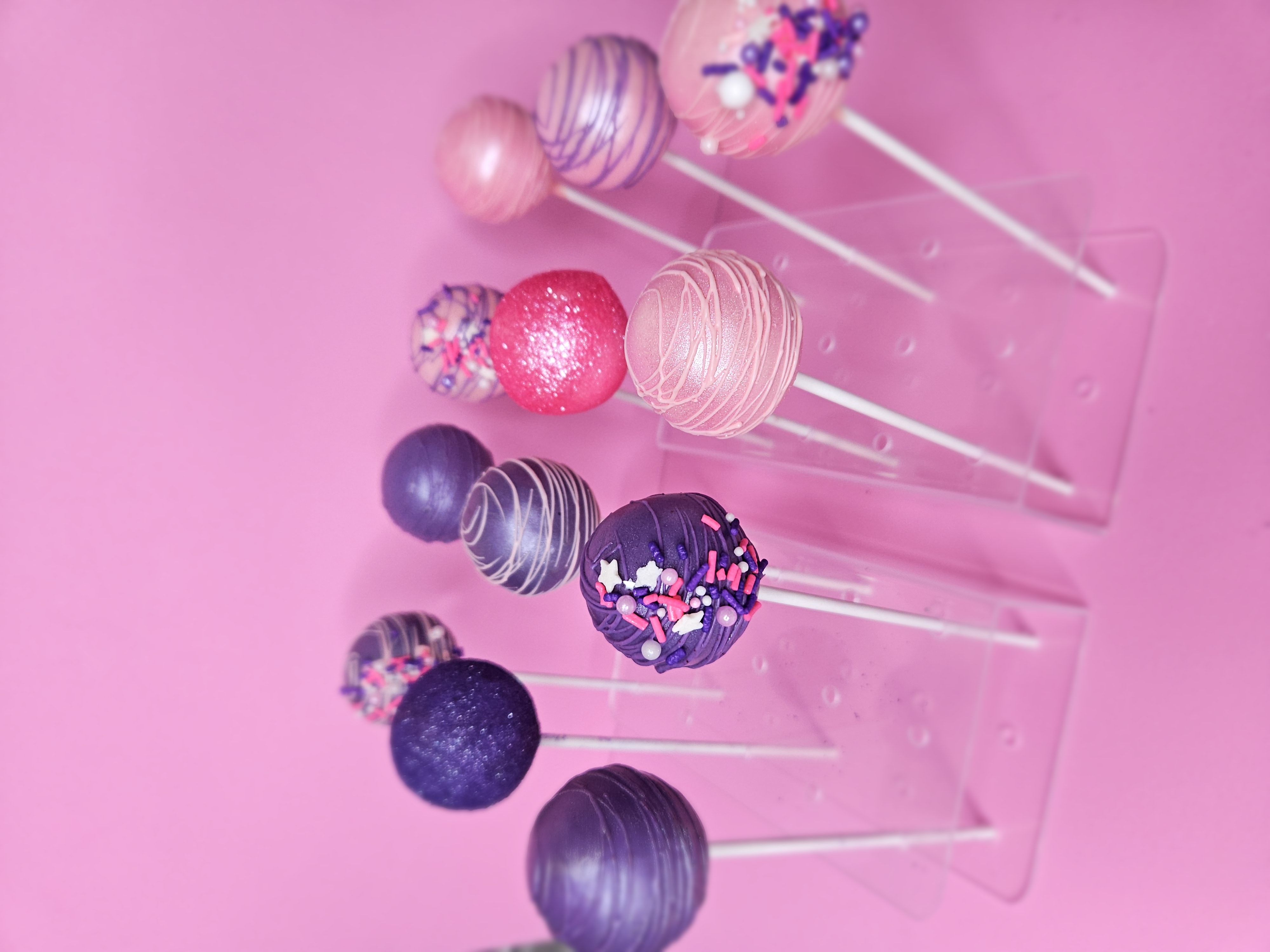 Custom Cake Pops
