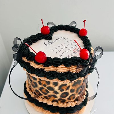 6 Inch Heart Cakes