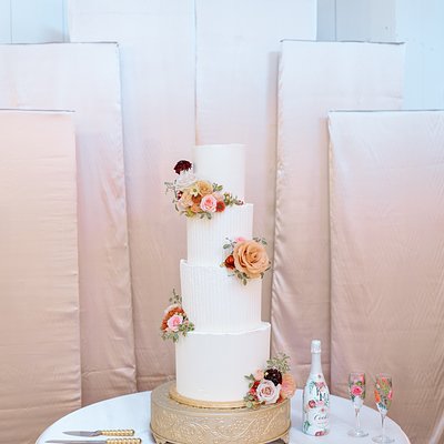 Custom Cakes