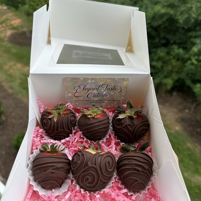Chocolate Strawberries (6) 
