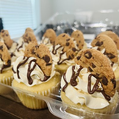 Cookie Dough Cupcakes 