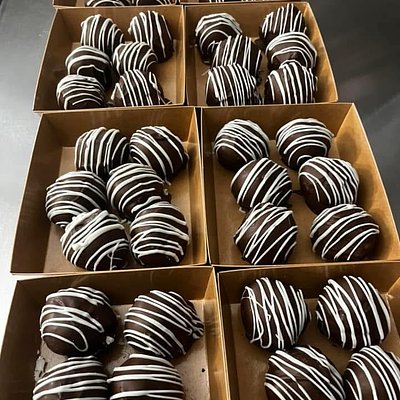 Chocolate Cake Truffles