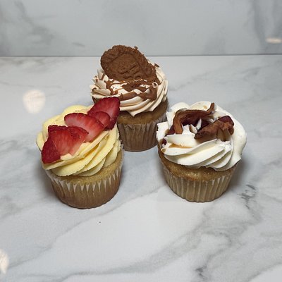 Father’s Day Full Cupcake Flight