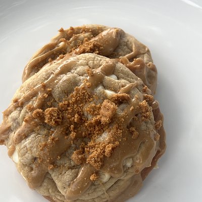 Sourdough Biscoff White Chocolate Cookies 