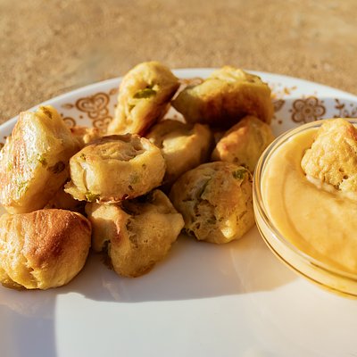 Jalapeño Cheddar 8-Count Sourdough Pretzel Bites