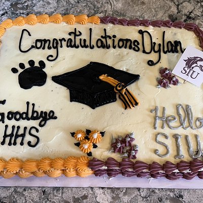 Graduation 1/4 Sheet Cake