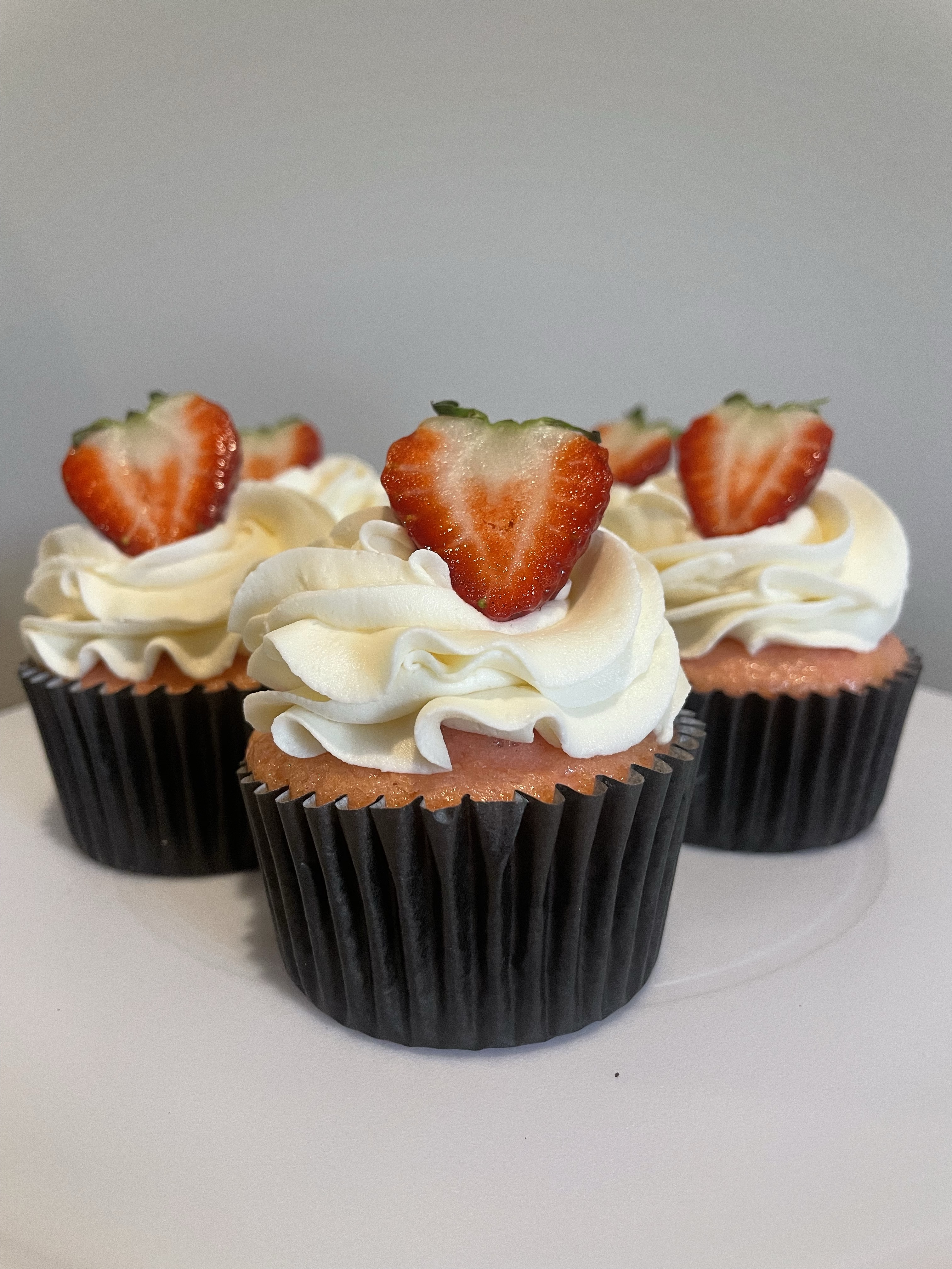 Strawberry Cupcakes With Vanilla Buttercream 