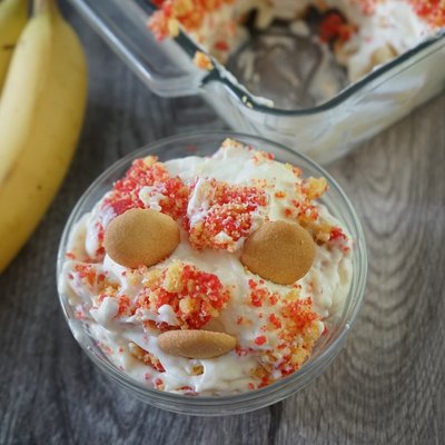 Banana Pudding Cups/ Strawberry Crunch 