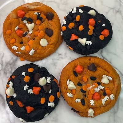 Halloween Orange And Black Chocolate Chip Cookies