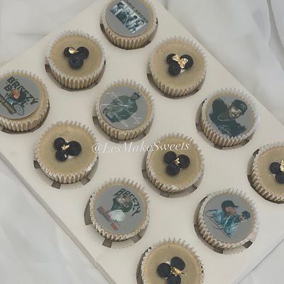 Gourmet Mini Cheesecake Topped w/ berries (dozen)