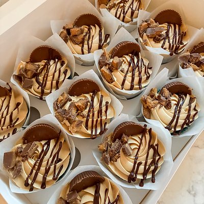 Chocolate Peanut Butter Cupcakes 