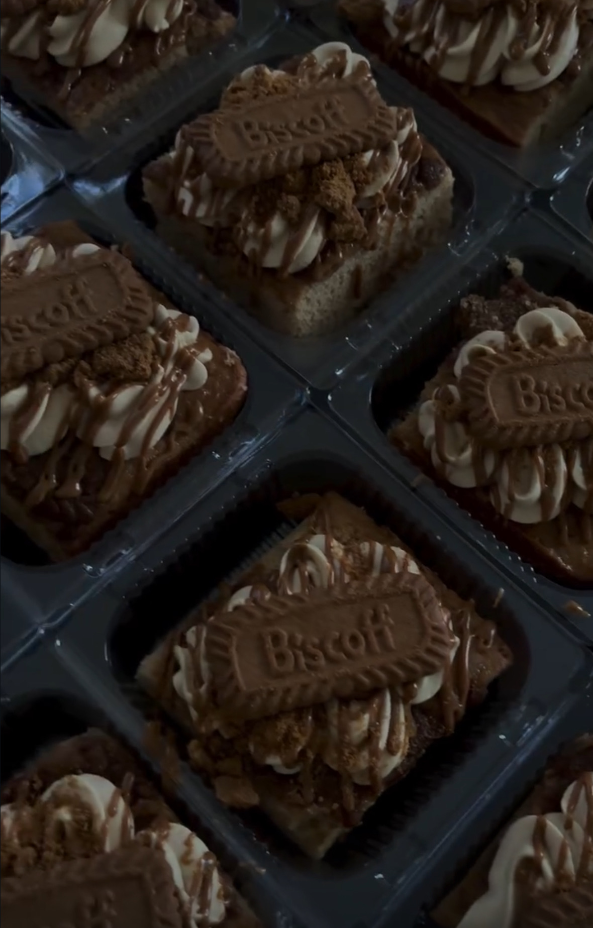 Biscoff Cake Slice