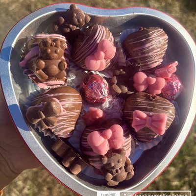 Classic Strawberry Box 