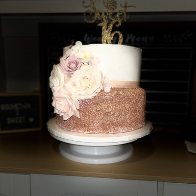 2 Tier Cakes
