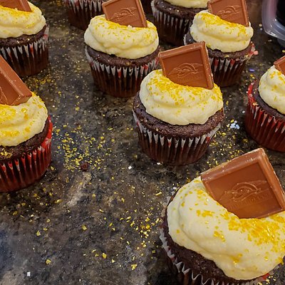 Chocolate Caramel Cupcakes 12ct 