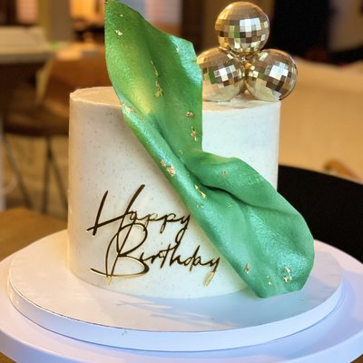 Custom Cakes